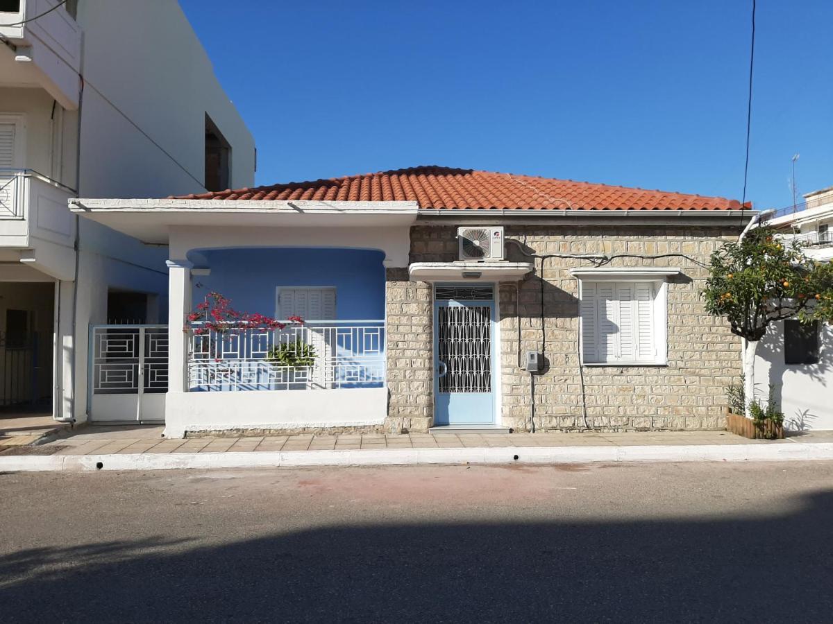 Вилла Ανακαινισμενη Μονοκατοικια 125 Τμ Στο Κεντρο Με Κηπο Missolonghi Экстерьер фото