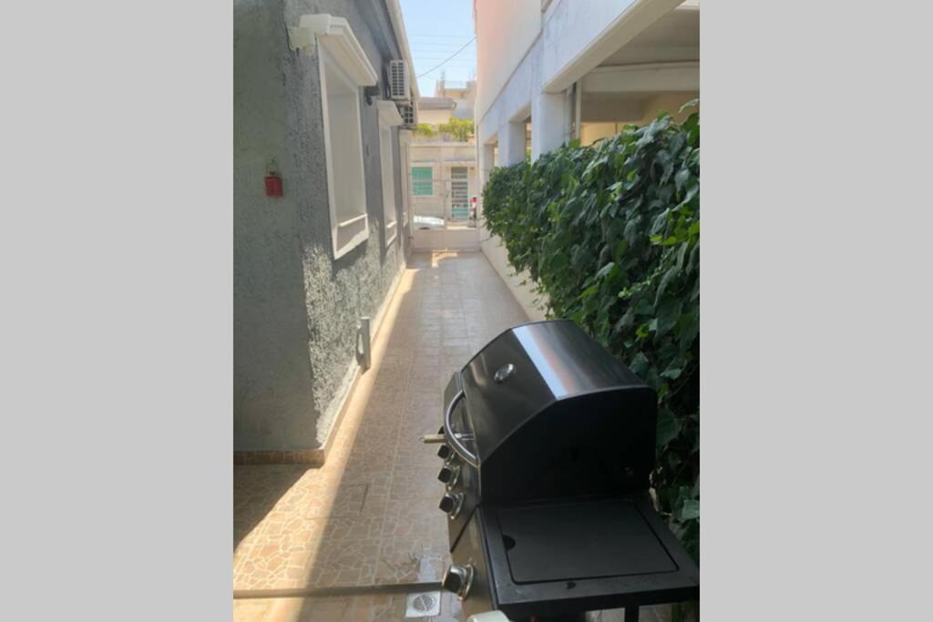 Вилла Ανακαινισμενη Μονοκατοικια 125 Τμ Στο Κεντρο Με Κηπο Missolonghi Экстерьер фото
